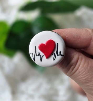 Brosa martisor Inima Puls