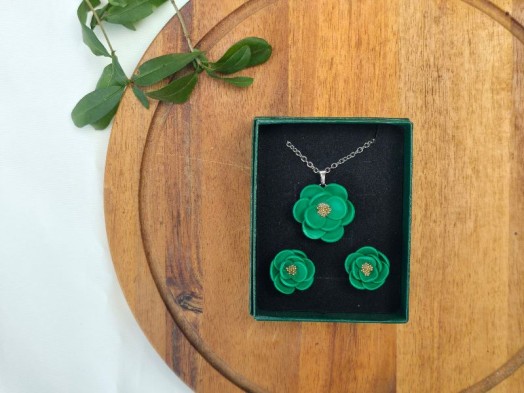 Set flori verzi cercei + medalion