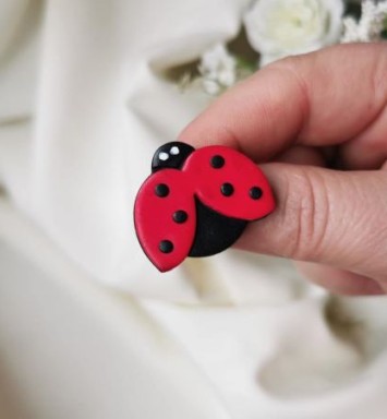 mărțișor buburuză