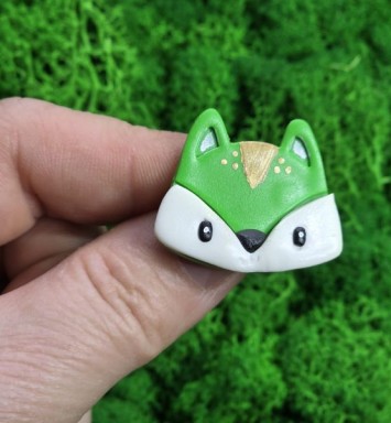 brosa martisor vulpe verde