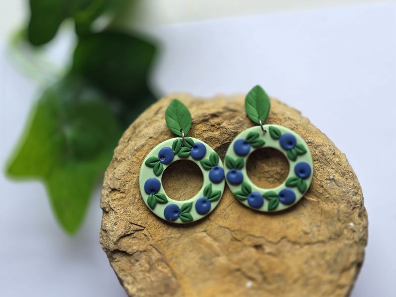 Cercei Afine rotunzi cu frunze